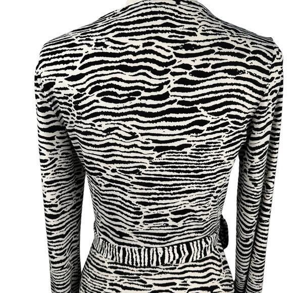 Zebra Print Wrap Dress Womens SZ S Long Sleeve Stretchy Belted Boho Animal Soft - Picture 15 of 15